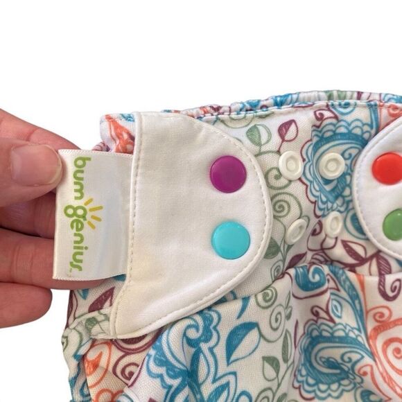 set of 6 cloth diapers 1 is bumGenius no inserts adjustable see photos for wear - Picture 4 of 15